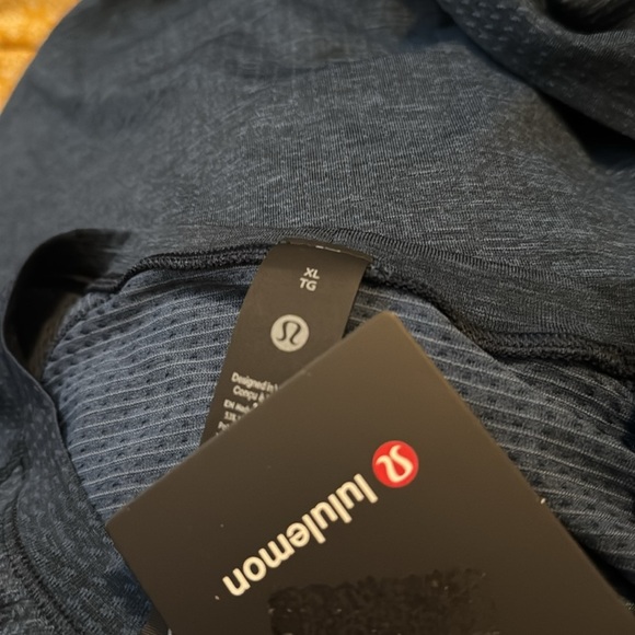 NWT LULULEMON METAL VENT TECH LONG SLEEVE - mineral blue true navy In S… - Picture 8 of 10